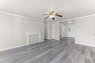 Building Photo - 121 Mark Twain Cir