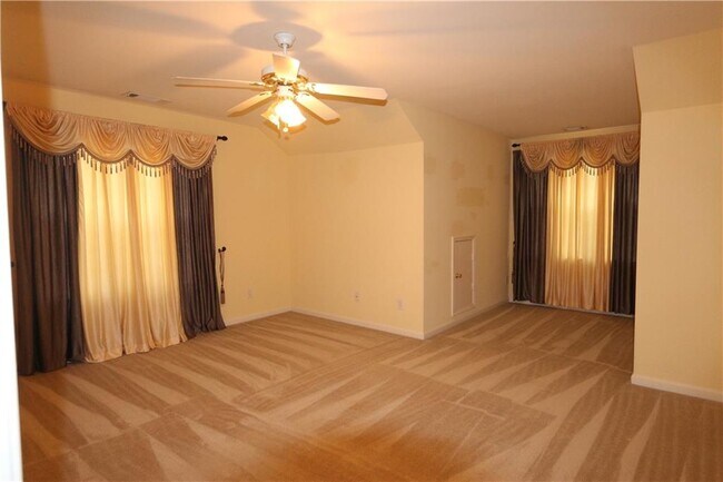 Building Photo - 1594 Hampton Hollow Trail