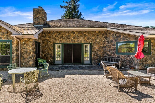 Foto del edificio - 6578 Oak Leaf Ct