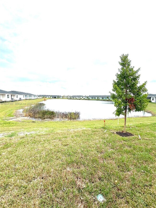 Foto del edificio - 6412 Seabright Ter