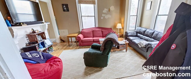 Building Photo - 6 br, 2 bath House - 20 Saunders St 3