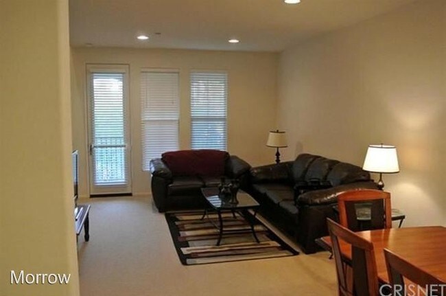 Building Photo - 970 Sweetbriar Ln