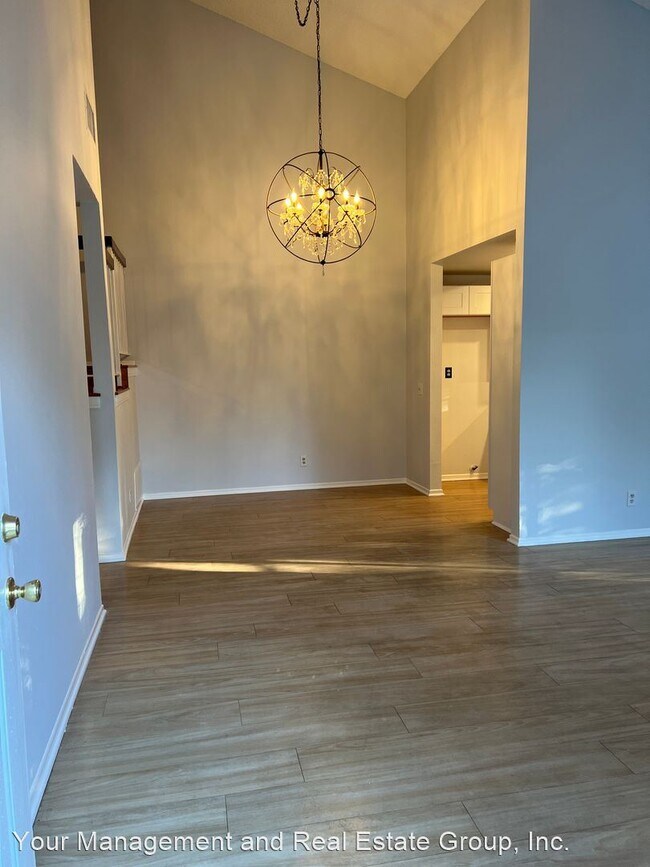 Building Photo - 4 br, 2 bath House - 14182 Oro Grande St.