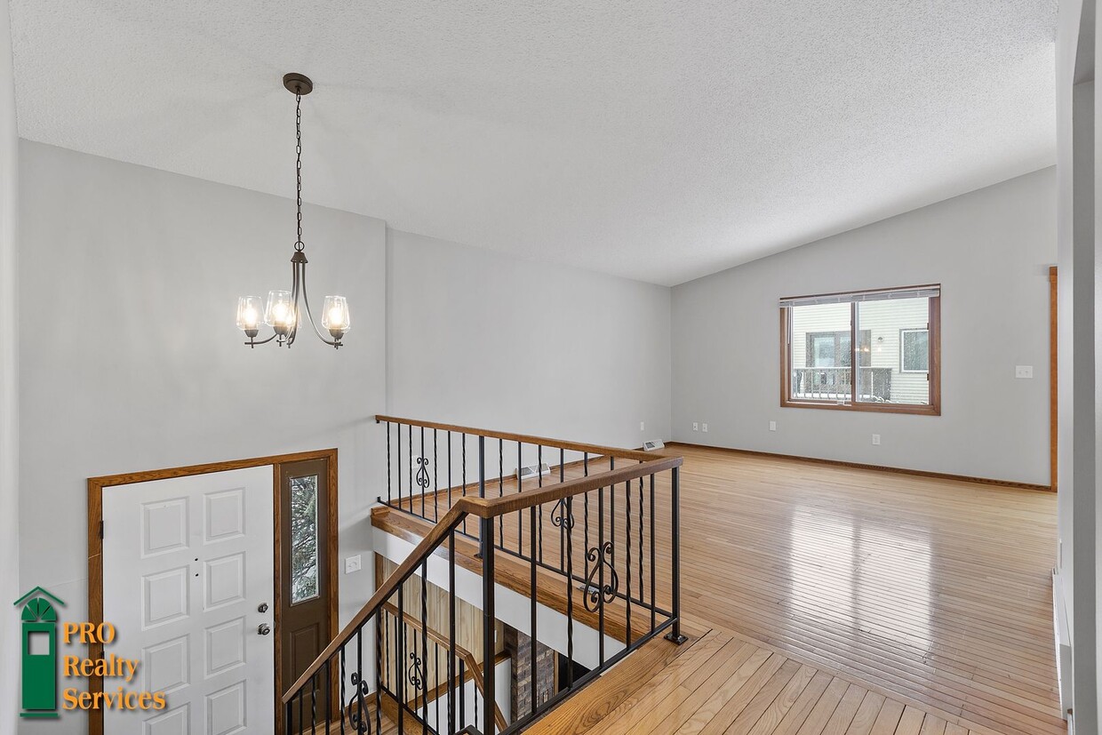 Primary Photo - 2 Bedroom Townhome