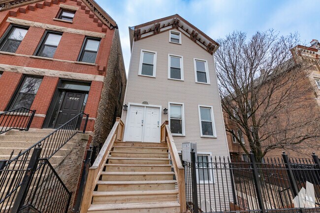 Foto del edificio - 1426 N Greenview Ave
