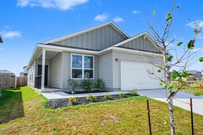 Photo - Beautifully Maintained Single-Story Home in Vista Real - Realtor Commission: $500