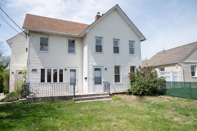 Building Photo - 454 Ocean Ave