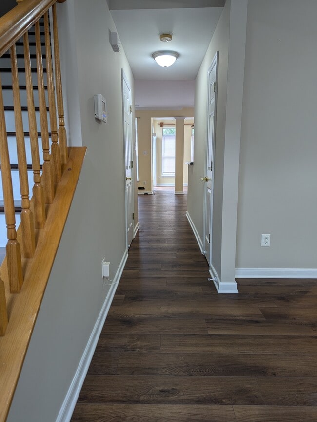 Building Photo - 4501 Meredith Creek Dr