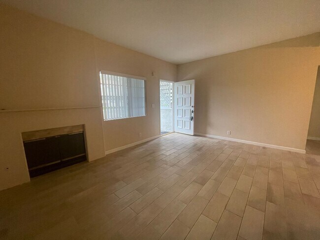 Foto del edificio - Adorable 2bdrm/2ba in Rancho Santa Margarita