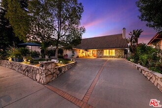 Building Photo - 22941 De Kalb Dr