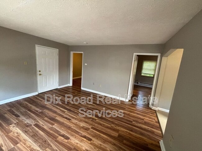 Foto del edificio - 3121 Gobel Ave
