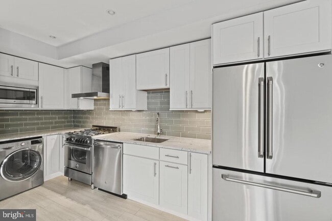 Building Photo - 2035 13th St NW