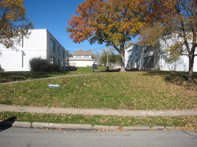 Building Photo - 3340 Larimore Rd