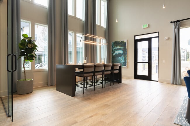 Interior Photo - Heartwood Powder Springs