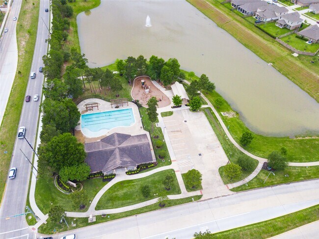 Building Photo - 15706 Easton Gate Ln