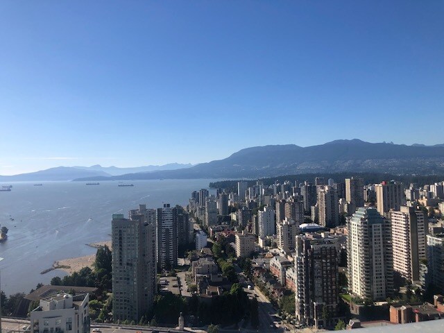 Building Photo - 1480 Howe St