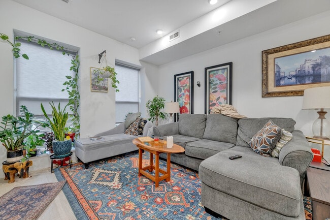 Building Photo - 4204 8th St NW