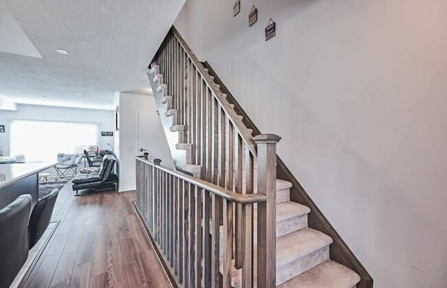 Building Photo - 2500 Hill Rise Crt