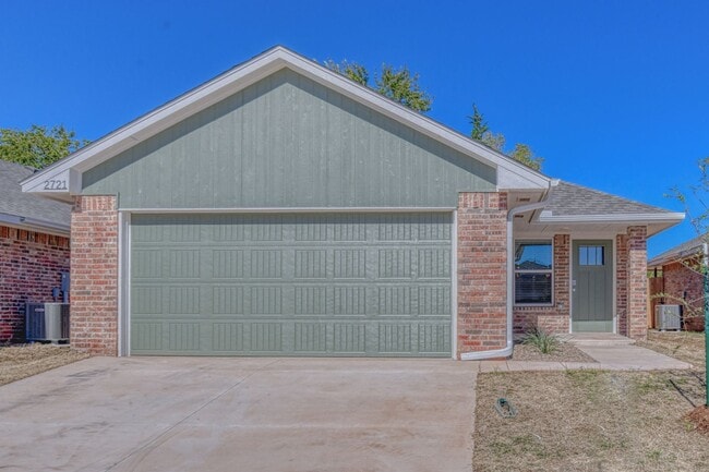 New Construction in Varenna Landing! Storm shelter and lawn care included! - New Construction in Varenna Landing! Storm shelter and lawn care included! House