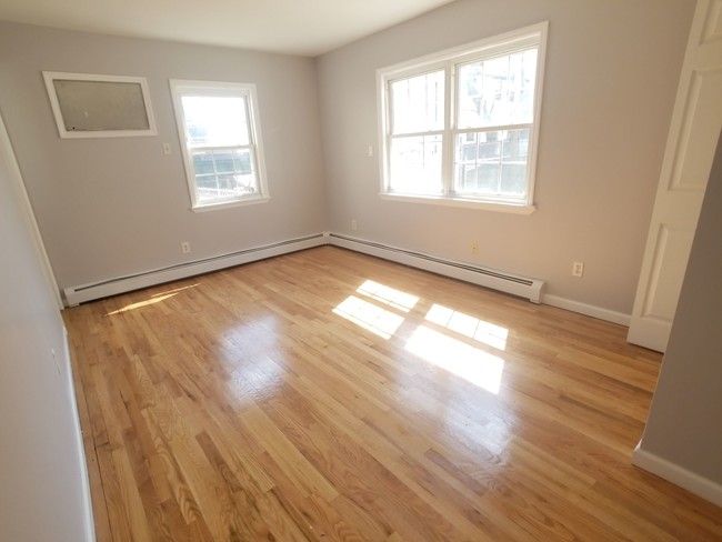 Foto del edificio - 520 Glenmore Ave