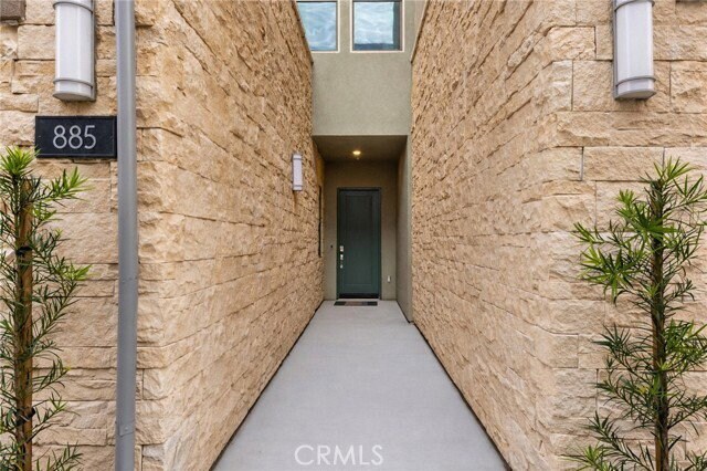Foto del edificio - 885 Poppy Ct