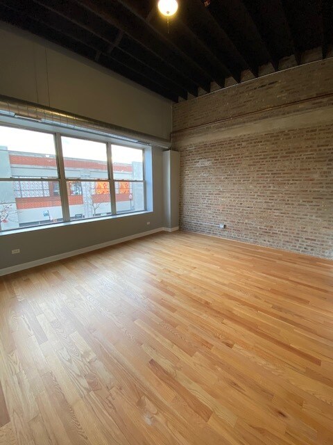 Foto del edificio - 317 Howard St