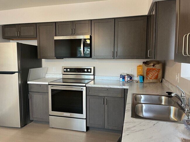 Foto del edificio - 22221 I St