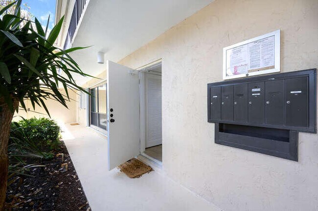 Foto del edificio - 18 SE Turtle Creek Dr