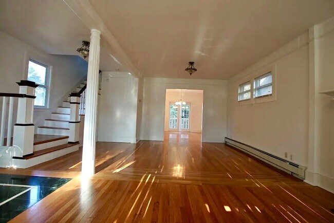 Foto del edificio - 1522 Dwight Pl