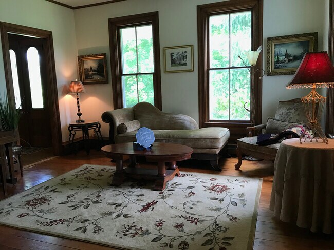 Foto del edificio - 235 Harvey Hill Rd