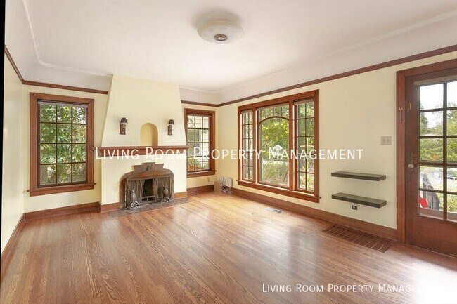 Foto del edificio - 2927 SW Hume Ct