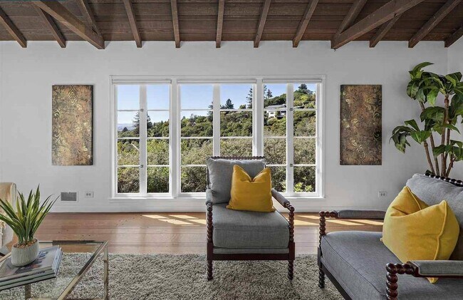 Foto del edificio - 1825 San Antonio Ave