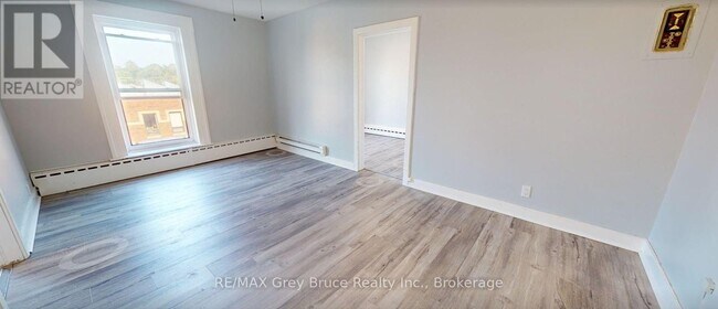 Photo du bâtiment - 844 2nd Ave E