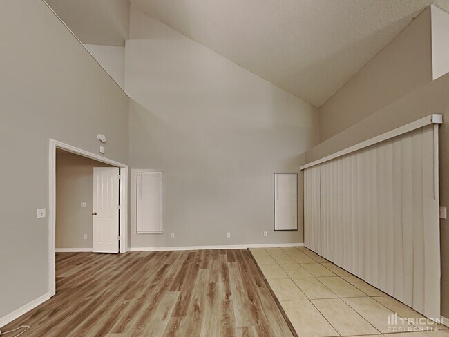 Foto del edificio - 1708 Scotch Pine Dr