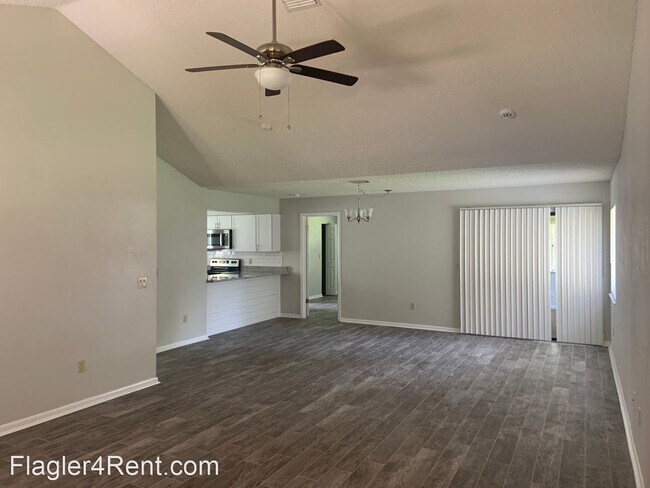 Foto del edificio - 3 br, 2 bath House - 19 Watermill Place