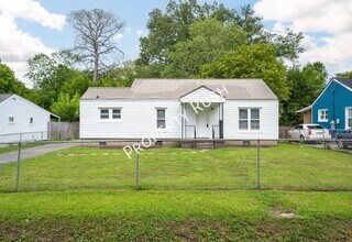 Building Photo - 169 Everglades Blvd