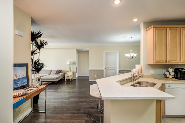 Building Photo - 2904 Brighton Beach Pl