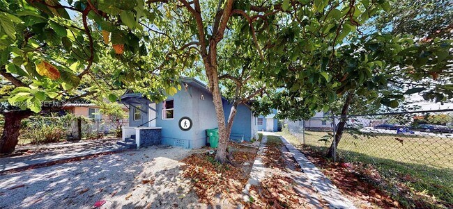 Building Photo - 236 NE 57th St