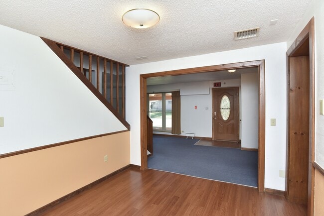 Foto del edificio - 5741 W Cedar Ave