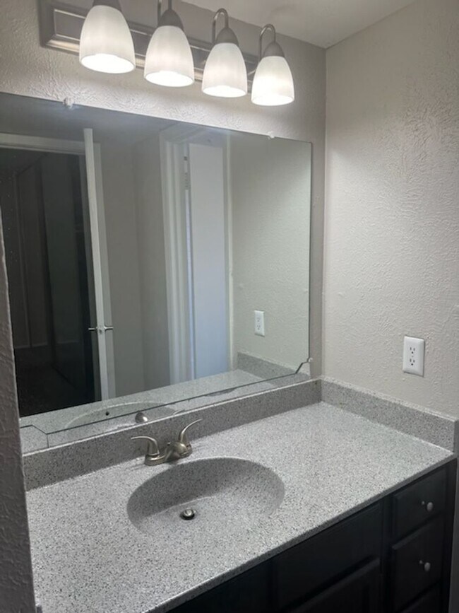Building Photo - PALERMO is Ready!  1Bed 1.5 Bath
