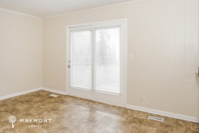 Foto del edificio - 2204 Euclid Rd NW