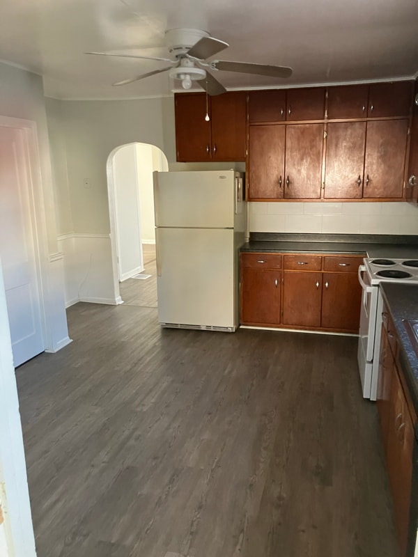 Building Photo - 932 Napoleon St