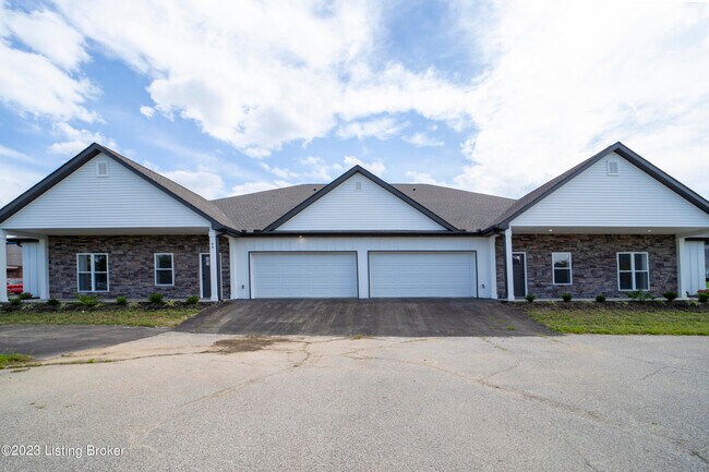 Building Photo - 64 Garden Dr