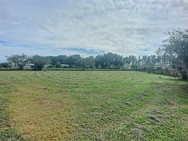Building Photo - 6200 Winter Garden Vineland Rd