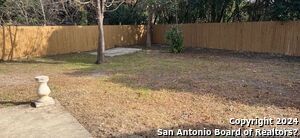 Foto del edificio - 3211 Leewood Dr