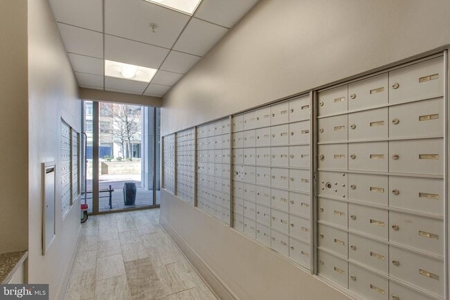 Foto del edificio - 3650 S Glebe Rd