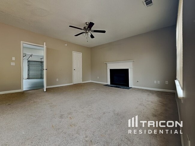 Building Photo - 125 Caney Creek Pkwy