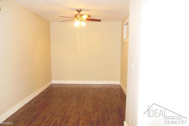 Foto del edificio - 397 Montgomery St