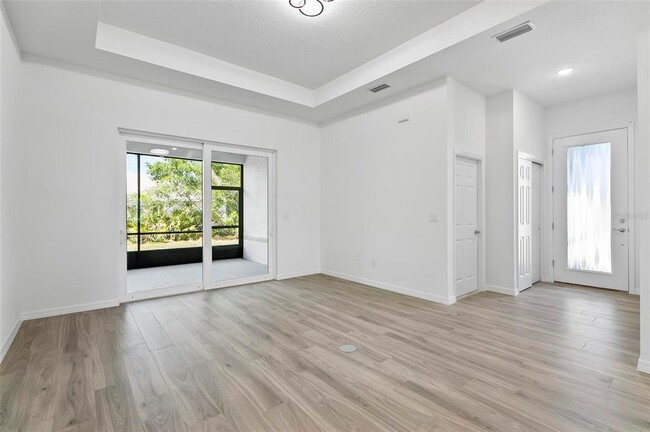 Foto del edificio - 31 Louvet Ln