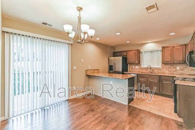 Photo - 3909 N Course Dr Townhome